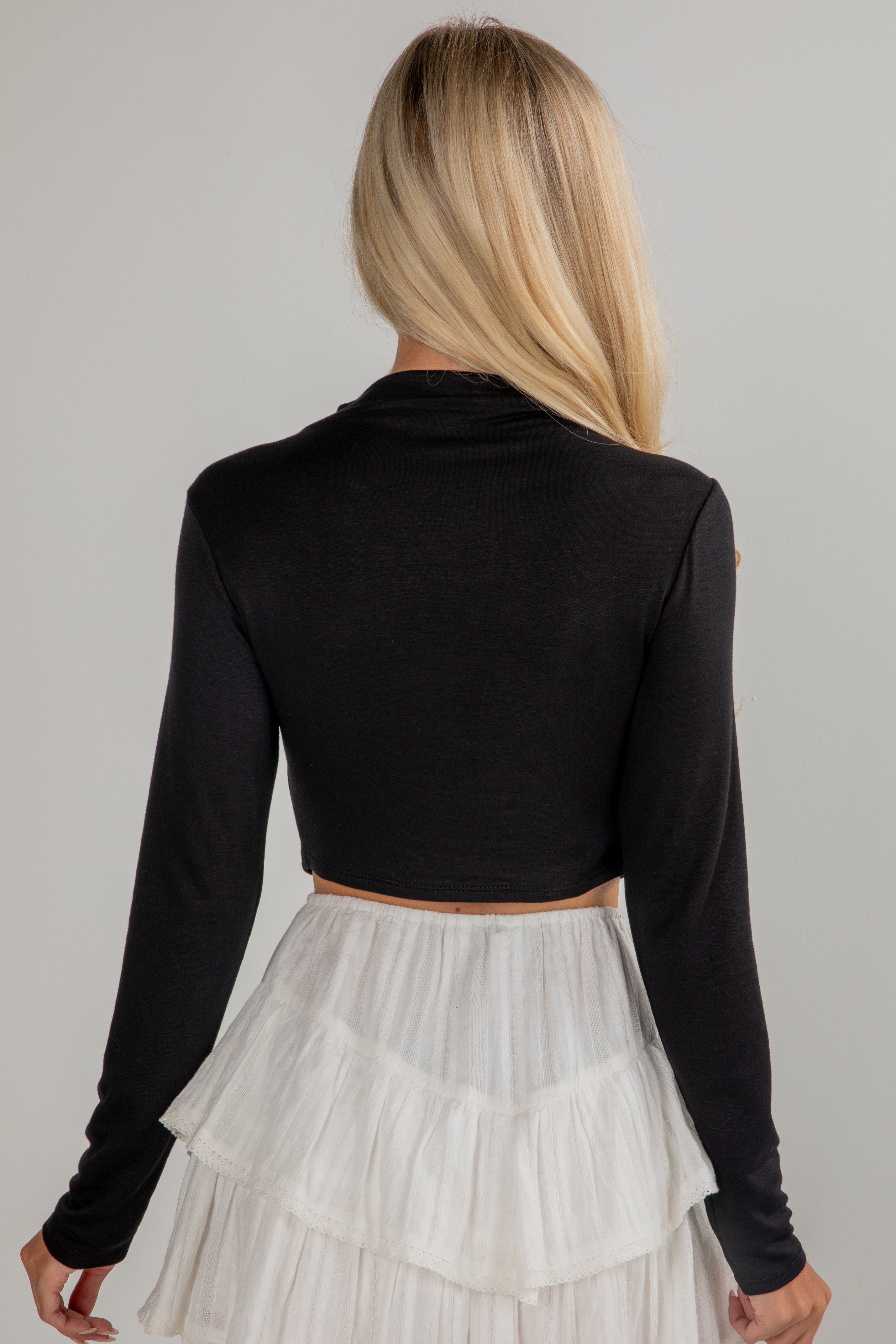 Naomi Everyday Mock Neck Crop Top - DU DEAL