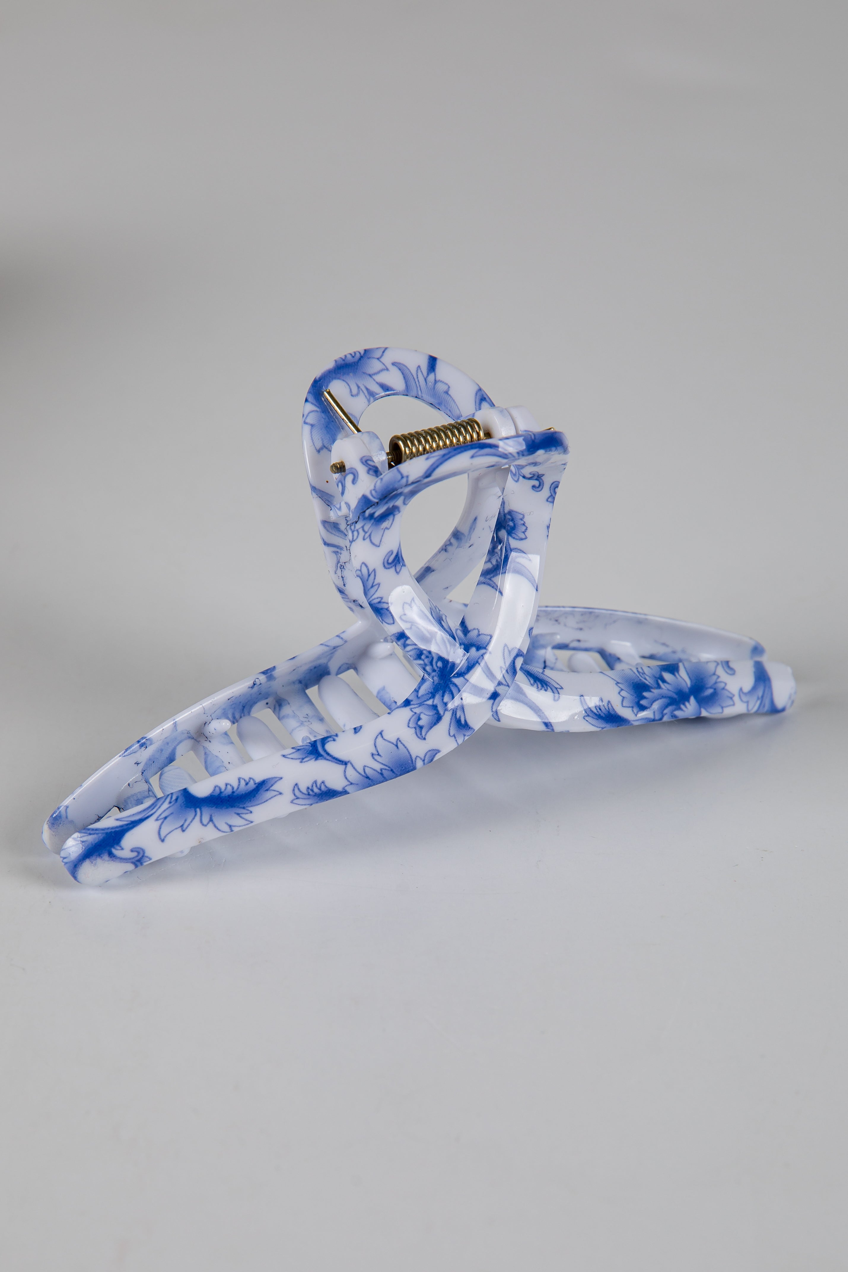 Sweet Credentials Navy Floral Claw Hair Clip